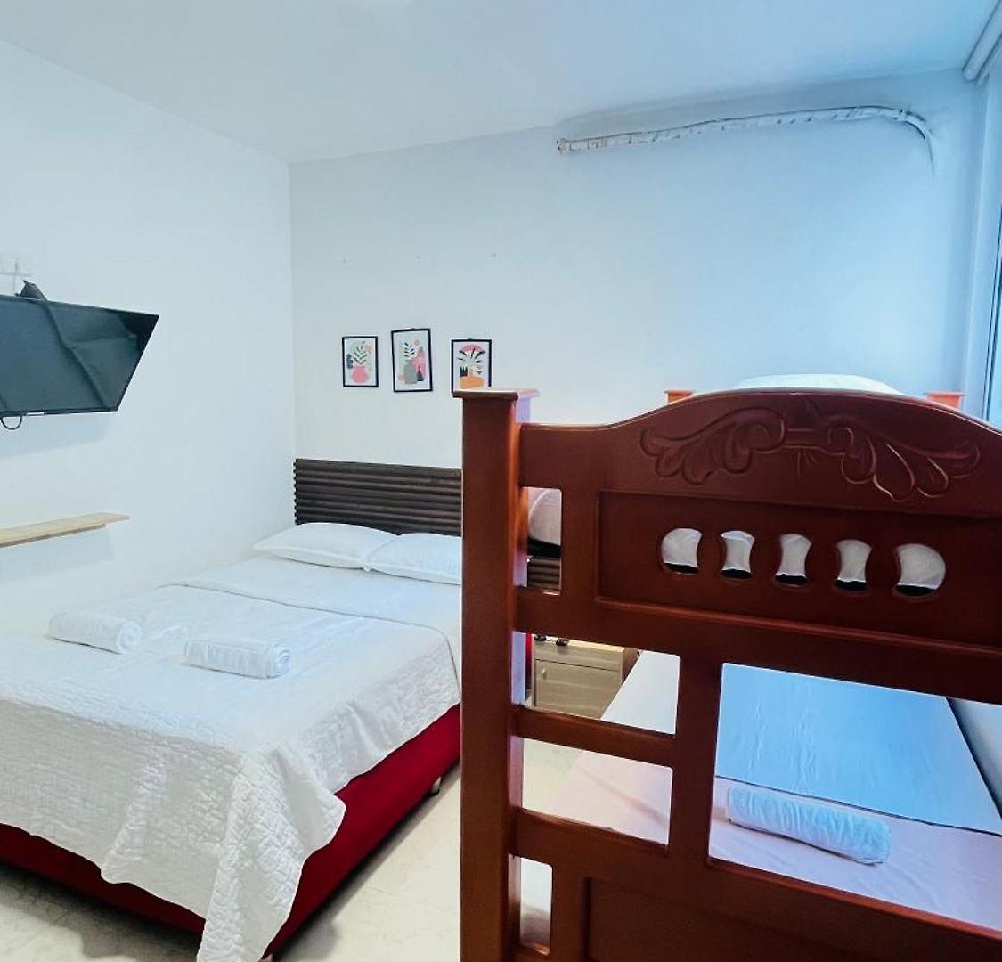 Disfruta El Mar, Moderno, Familiar Y Bien Ubicado Apartamento
