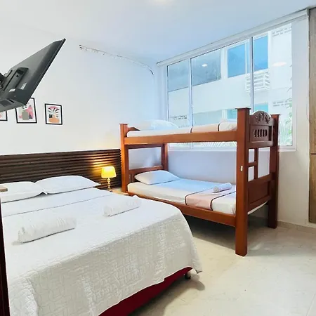 Disfruta El Mar, Moderno, Familiar Y Bien Ubicado Apartamento